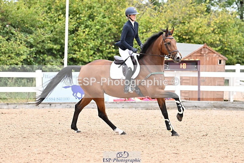 250820B-131506-00735 - Cls 4 Newcomers and 1.10m Open