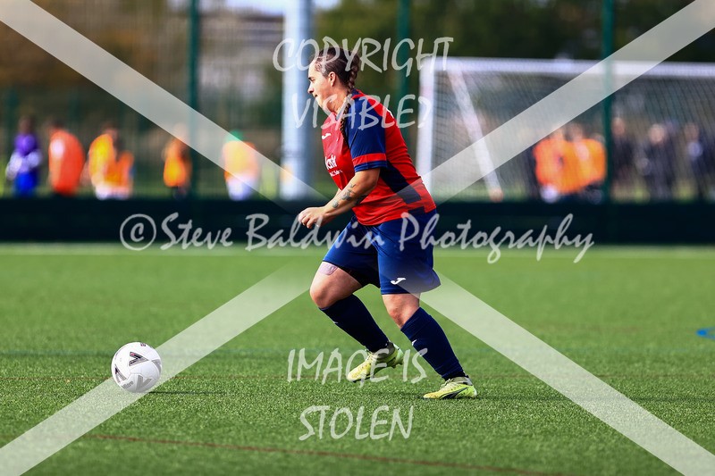 1DX30767 - 2025-10-05 FC Abbey Meads Ladies V Purton  Kingsdown FC Ladies