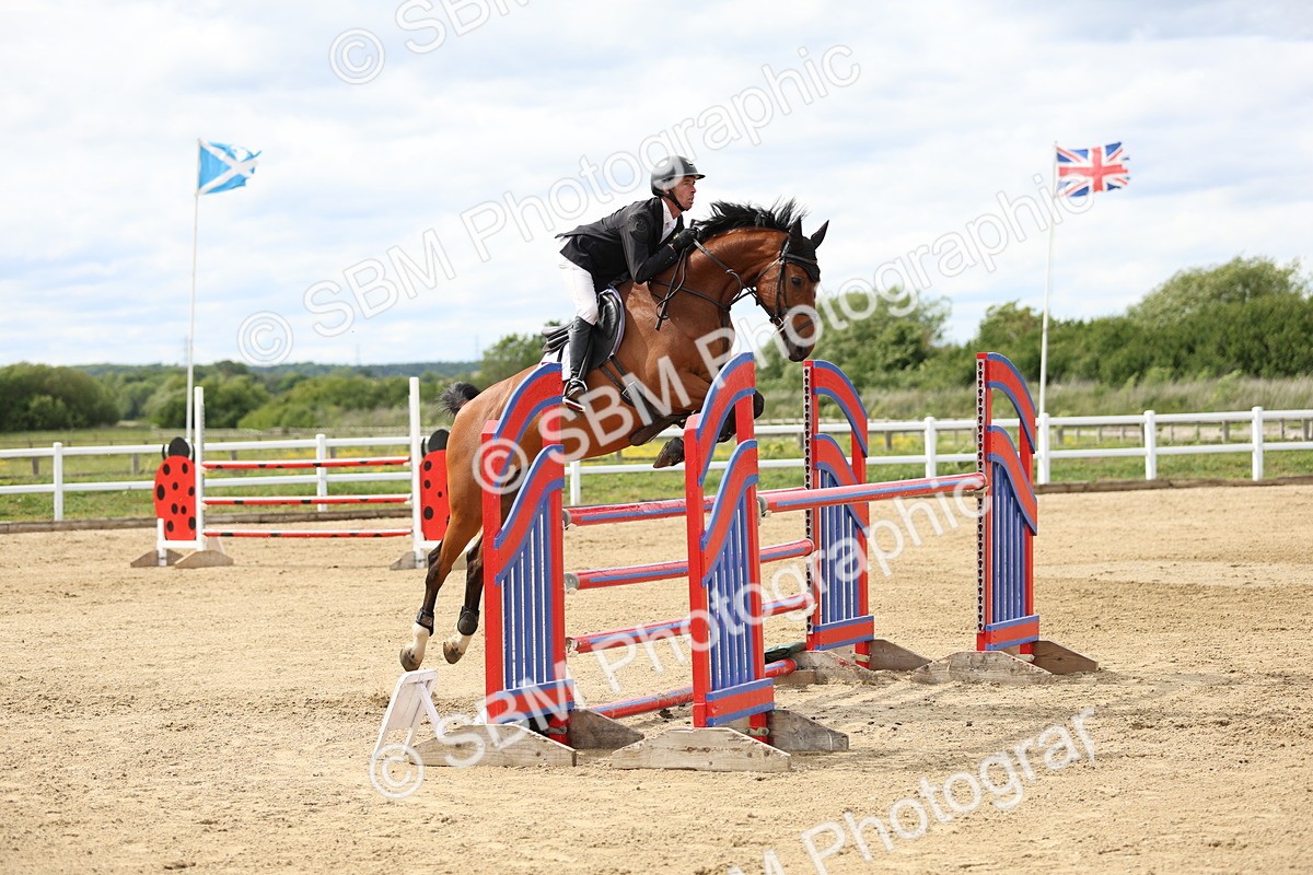 SBM_001402 - Class 5 - Senior Foxhunter - 1.20m