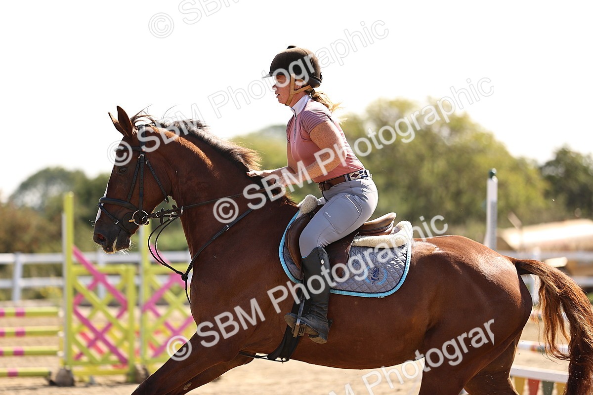 SBM_005613 - Class 9 - Senior British Novice - 90cm