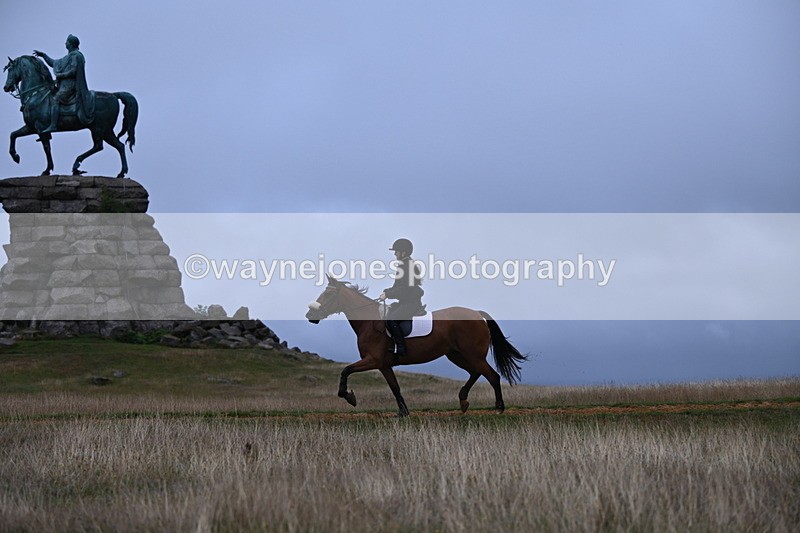 DSC_2060 - Time at Statue 12:13 to 12:32