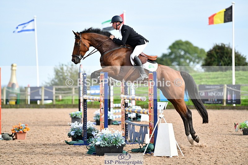 240915A-164314-11088 - Cls 30 Snr Foxhunter