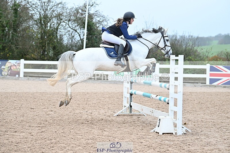 231119A-120716-05582 - Sun Cls 5 Newcomers & 1m Open