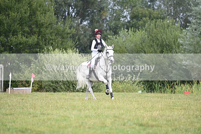 WJ6_3395 - 80cm XC Time 15:45 to 16:02