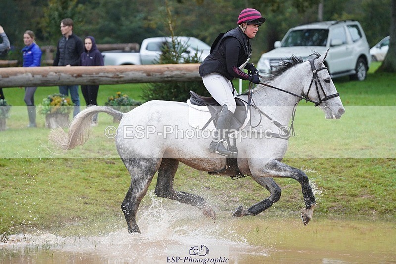231021-102834-13795 - 630-ST.TROPEZ-Lizzie.Luxton-SC+XC