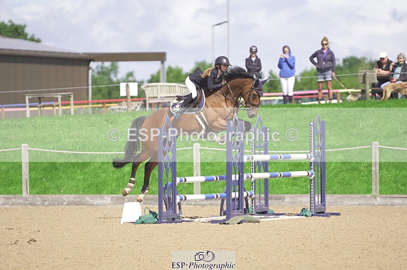 230806A-112928-01601 - Cls 13 Snr Newcomers & 1.10m Open