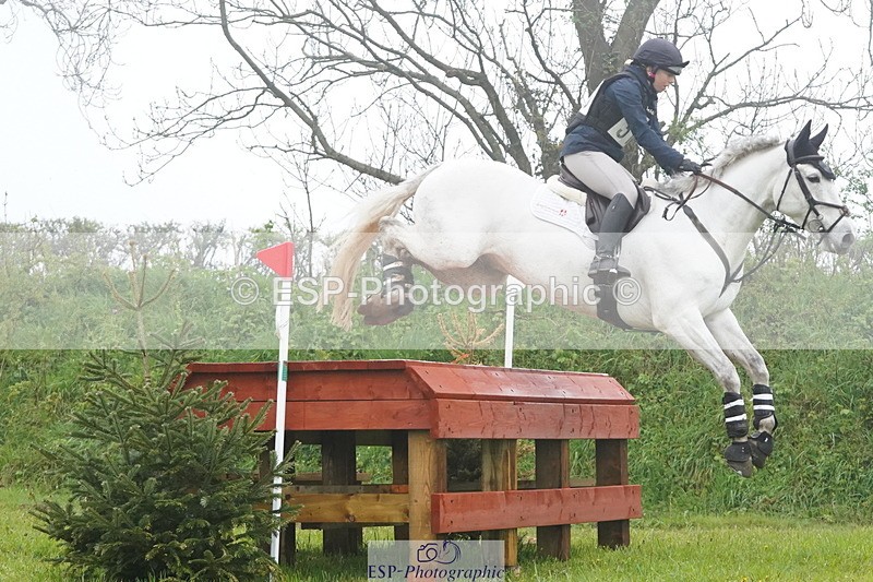 250418-155538-06569 - 319-Flora.Lickiss-MR.MONTY.DON