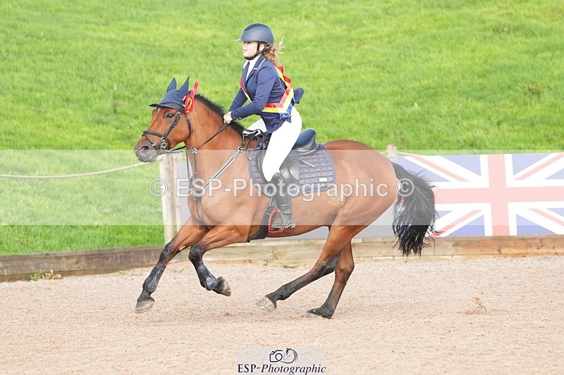 250920-163022-01627 - Cls 22 Pony Intro 90cm Derby