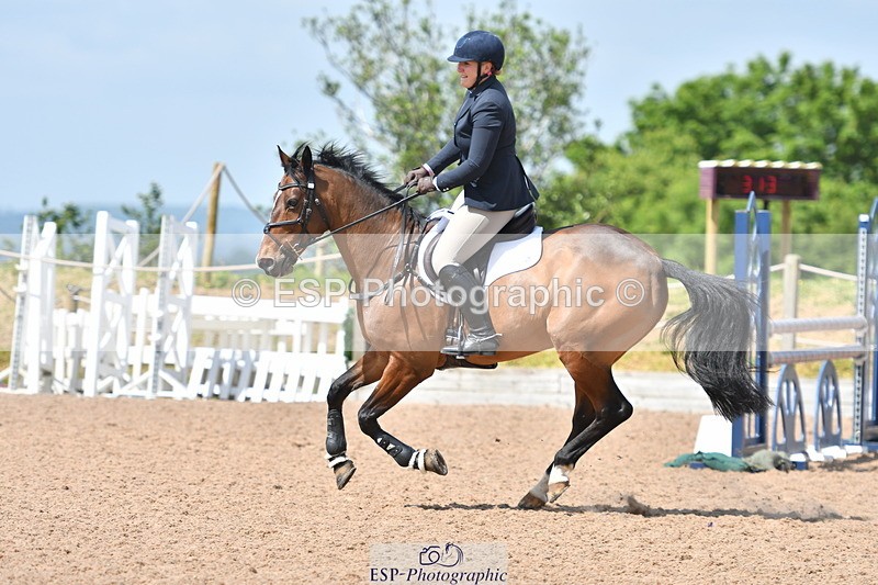 240609A-111517-04465 - Cls 17 Snr 1.05m Open