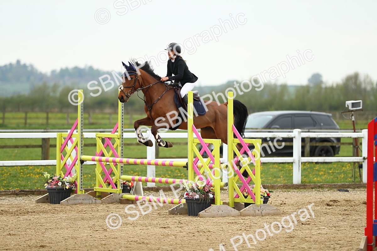 SBM_000315 - Class 2 - Senior British Novice 90cm