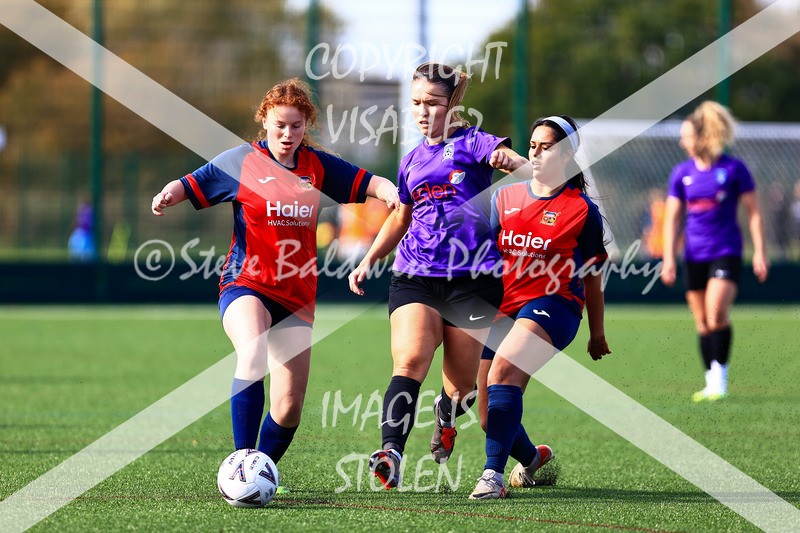 1DX30689 - 2025-10-05 FC Abbey Meads Ladies V Purton  Kingsdown FC Ladies