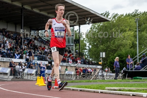 SIAB23-913465 - Track Male Set One