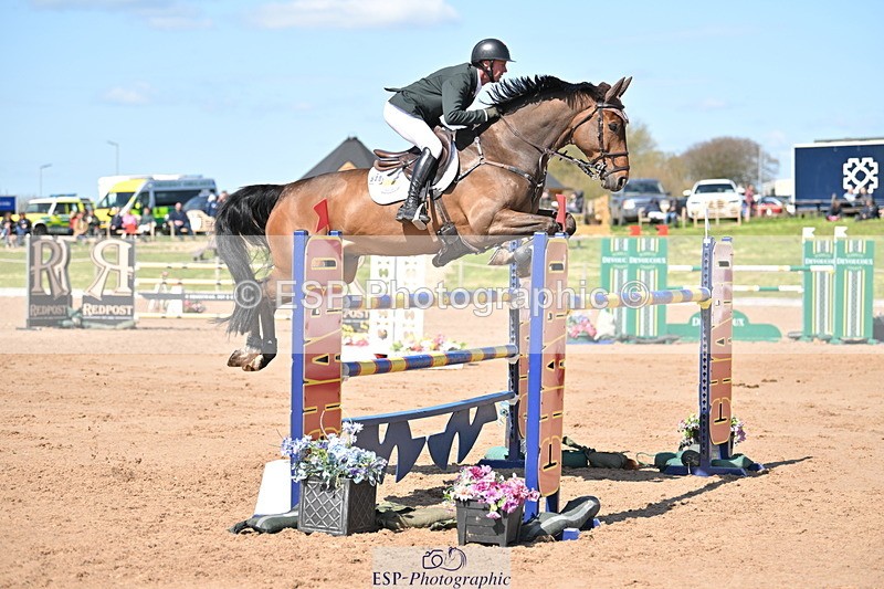 240420A-142604-11743 - Cls 7, 2 Star Medium Tour 1.35m