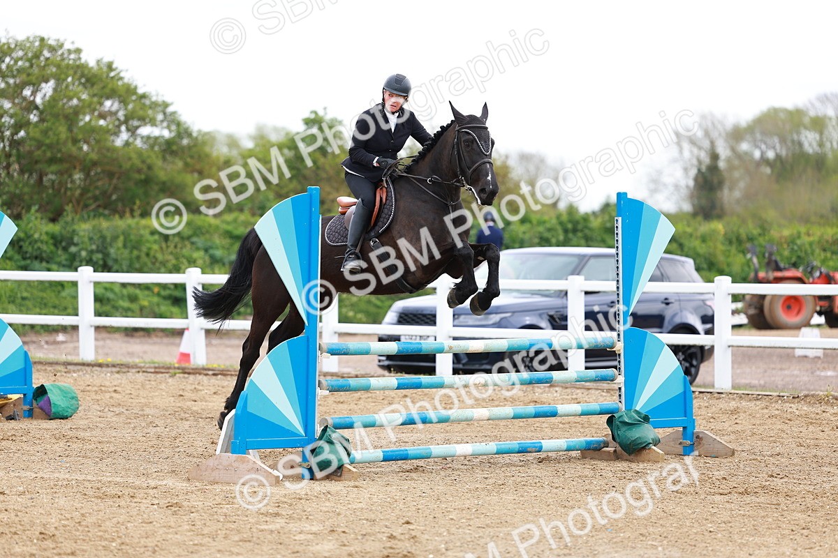 SBM_001943 - class 8 - Senior British Novice - 90cm