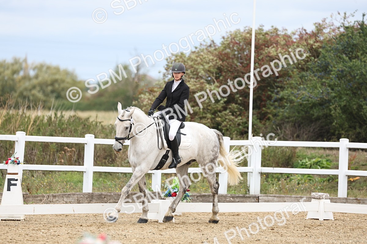 SBM_003584 - Class 7 - Novice 2 Warm Up