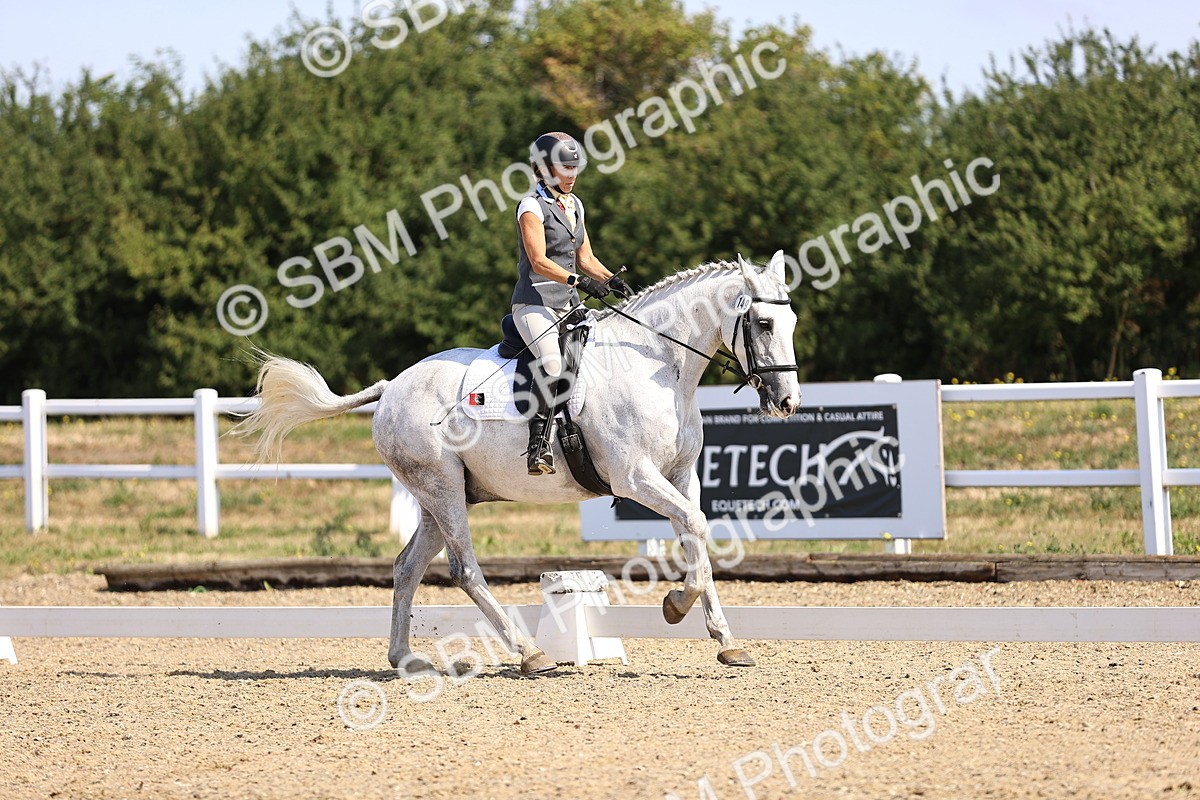 SBM_009272 - Novice 5 - 9.50-10.53