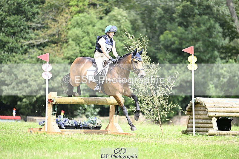 240804-135337-15317 - 514-Annie_Berry-SWANVIEW_DELTA_DAWN