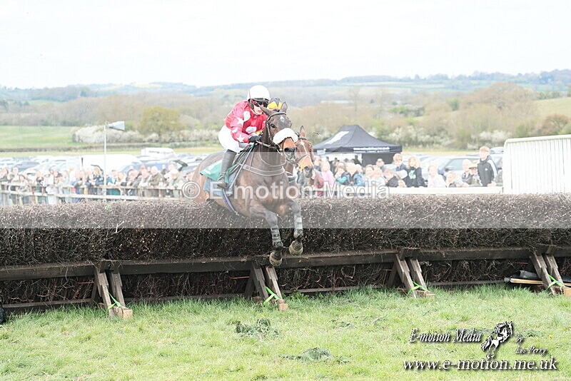 PtP 130425 132 - Edgecote Races 13/04/25
