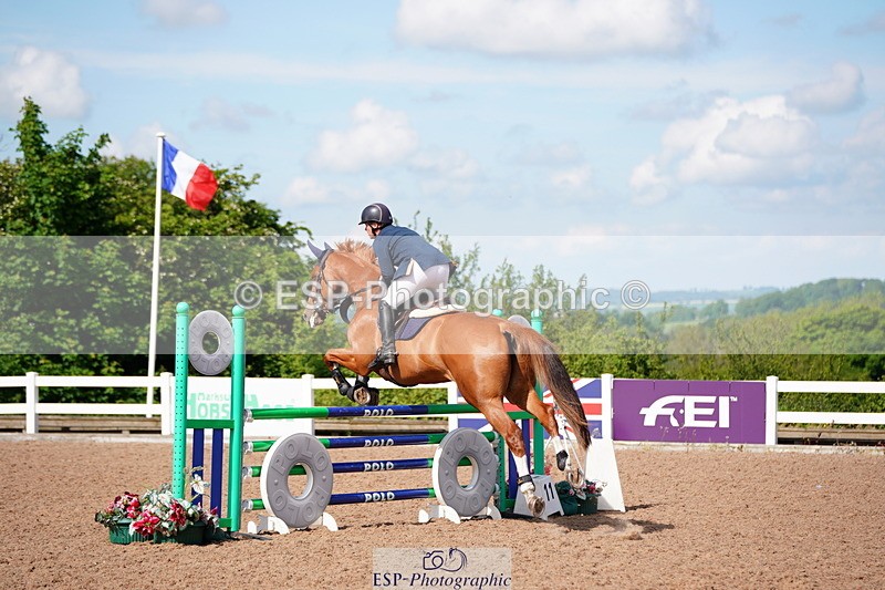 240525A-092004-05074 - Cls 13 Snr 1.05m and 1.10m