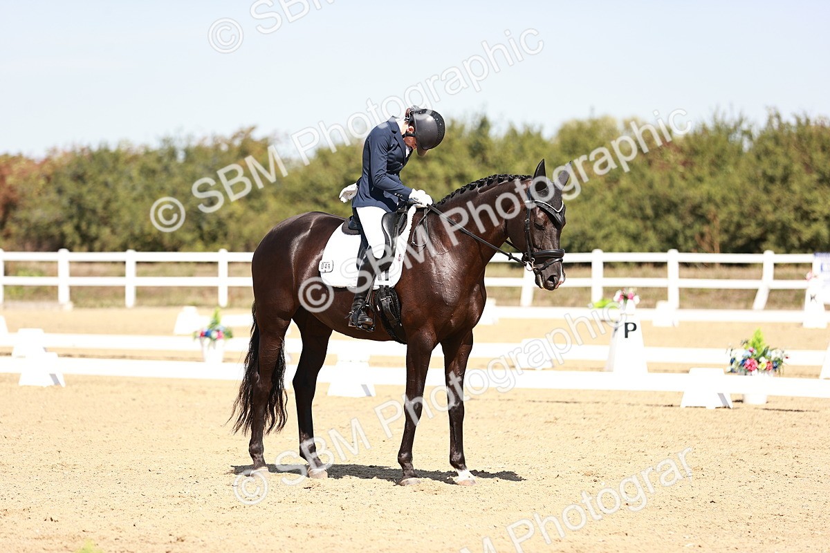 SBM_004882 - Class 12 - Novice 5 - 12.02-12.44