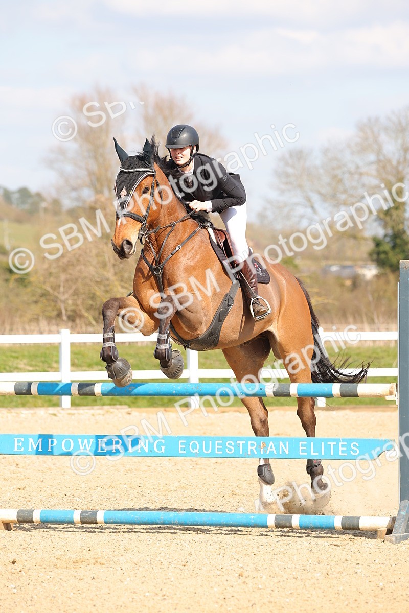 SBM_001430 - Class 4 - Senior Newcomers - 1.10m