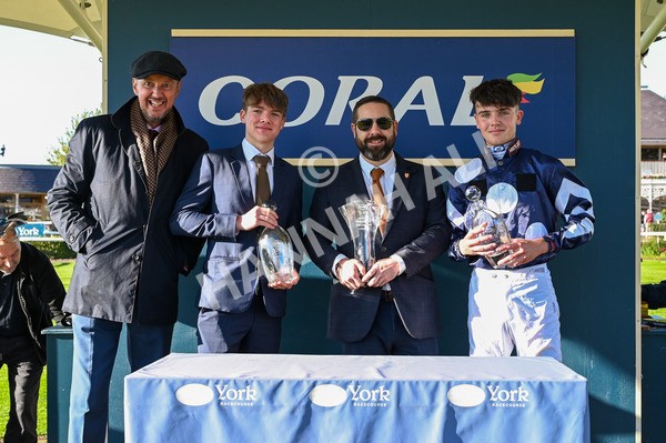 141023-Race 5-Certain Lad-9221 - Race 5 3.35pm Coral Racing Bet Bundles Handicap