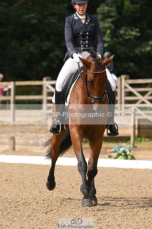 250719A-095358-03151 - 101-Sophie.Douglas-Paquino.V'ant.Goovahof