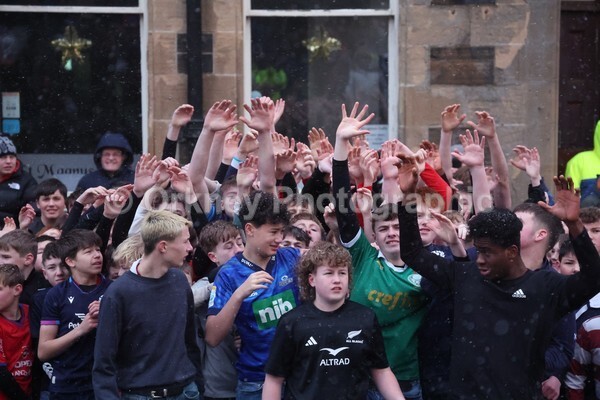 DAD11694 - New Years Boys Ba'