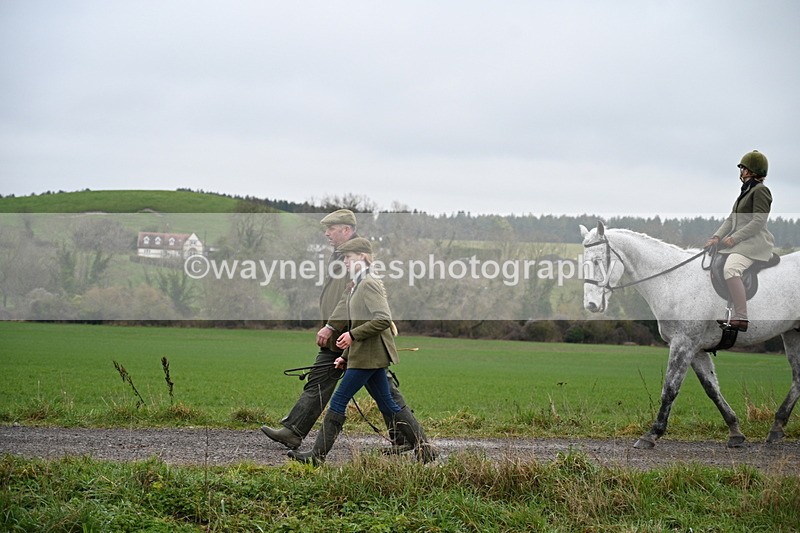 WJ7_9651 - Walk out..