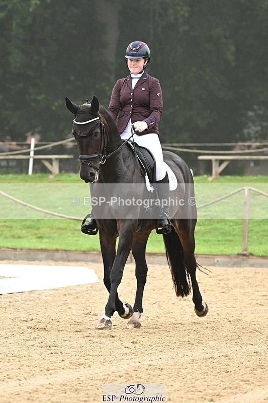 240811-095444-04899 - 148-Sophia.Marston-Solitaire.ll