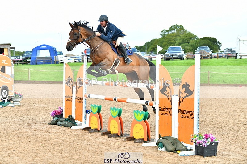 230723A-095604-10706 - Cls 4, 2 Star Small 1.30m