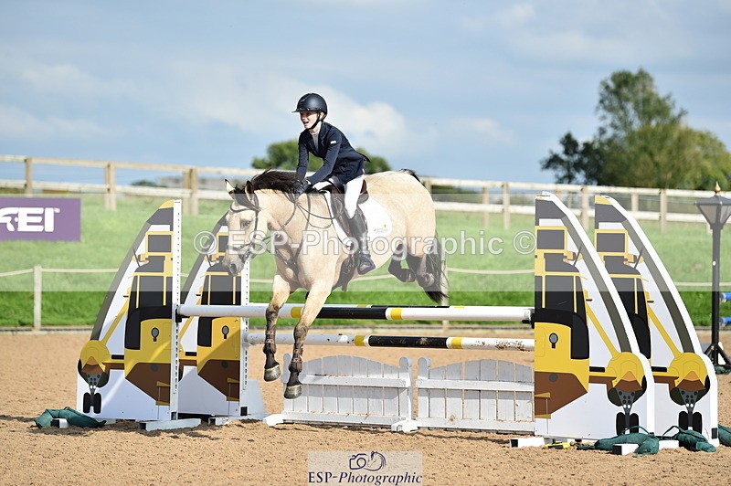 230902A-161424-02064 - Cls 4B Pony Big 1.05m