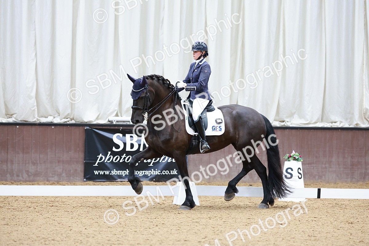 SBM_005875 - Class 3 - Medium 6 - 14.40-15.52