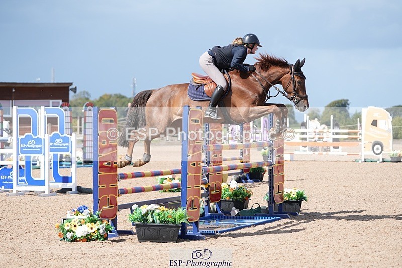 250913-121431-06844 - Cls 15 Snr Foxhunter