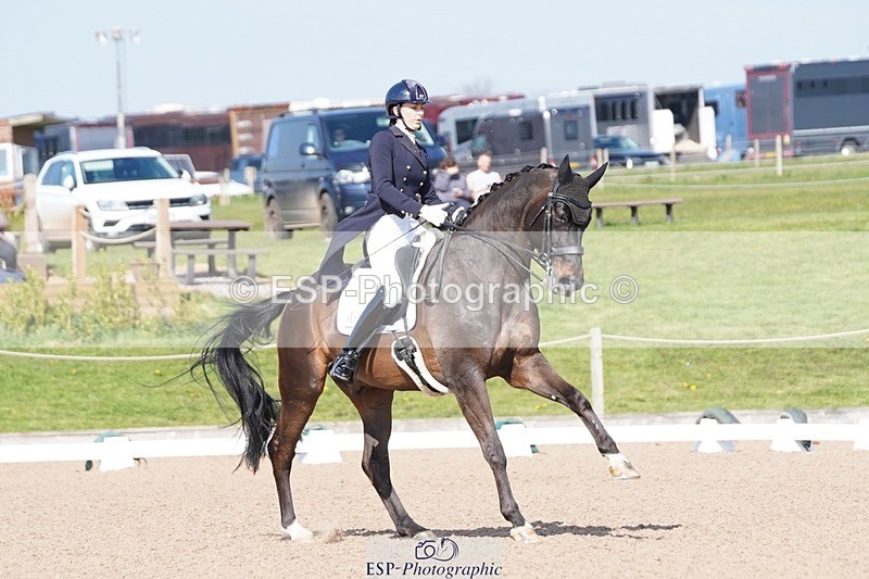 250404-150310-06830 - 161-Katie.Bailey-Hillgrounds.Wolkenhall