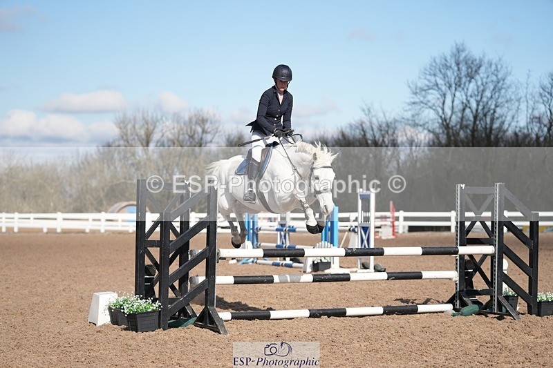 250316-105312-05978 - Cls 21 British Novice and 90cm