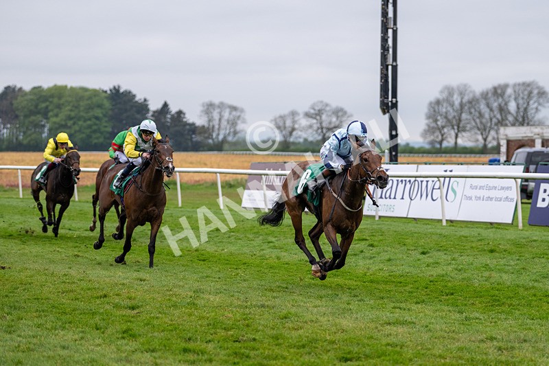 040524-Race 5-Lokana-4717 - Race 5