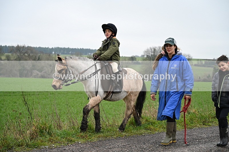 WJ7_9868 - Walk out..