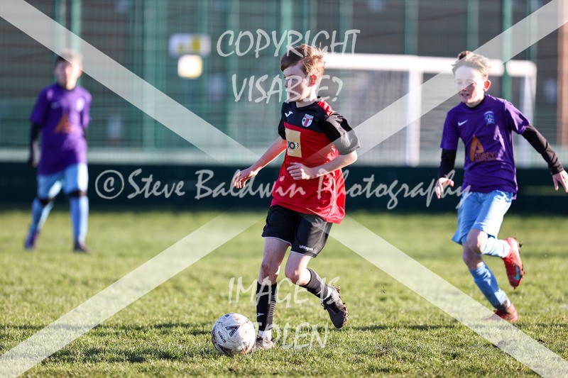1DX31990 - 2025-11-23 FC Abbey Meads U13 Purple V Highworth Town Junior FC U13 T