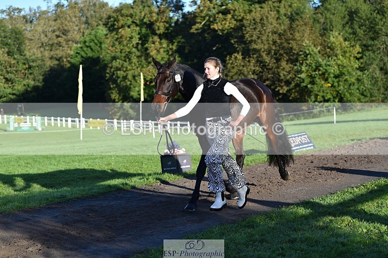 231022-092316-21747 - 645-COOLEY.CORPELLO-Francesca.Swallow-TrotUp+SJ