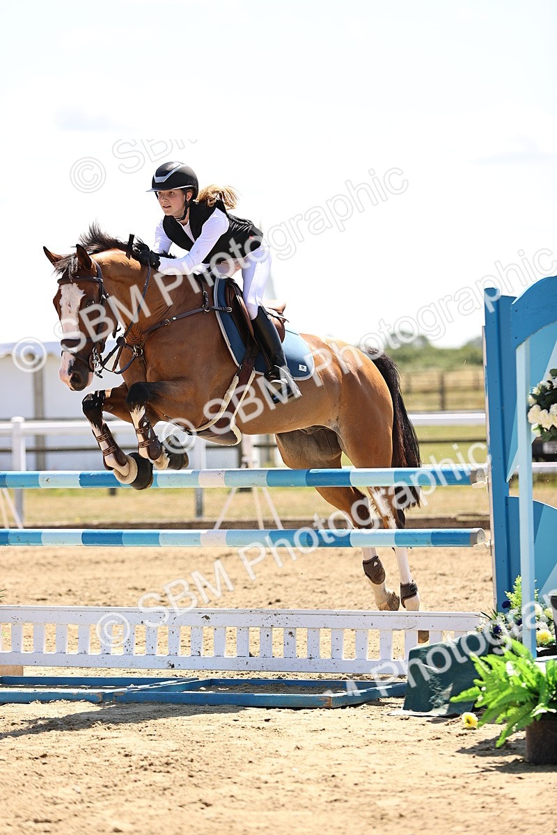 SBM_014932 - Class 15 - Senior Newcomers - 1.10m Open