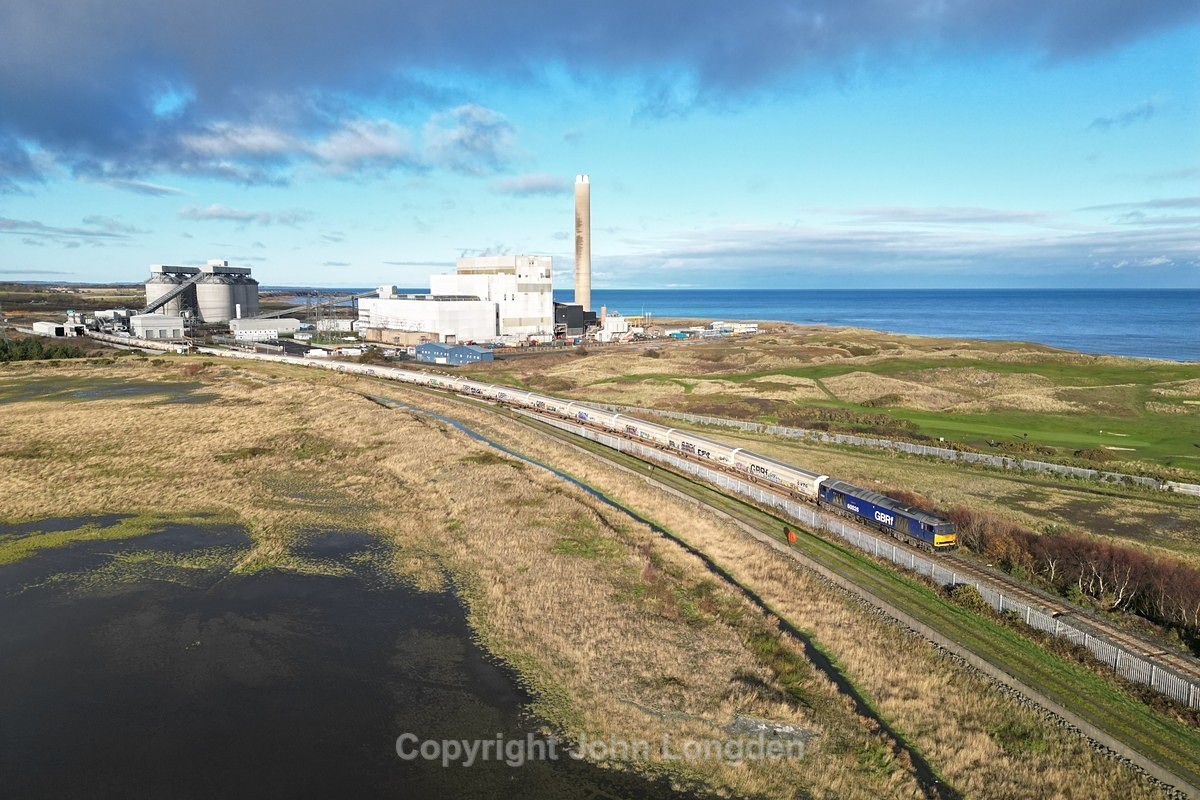 JL - 22.11.25 60026 6N87 Lynemouth - Tyne CT, Lynemouth Starter Signal - Latest shots
