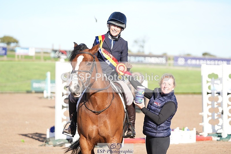 250920-164647-01971 - Cls 23 UnAffiliated 80cm Derby