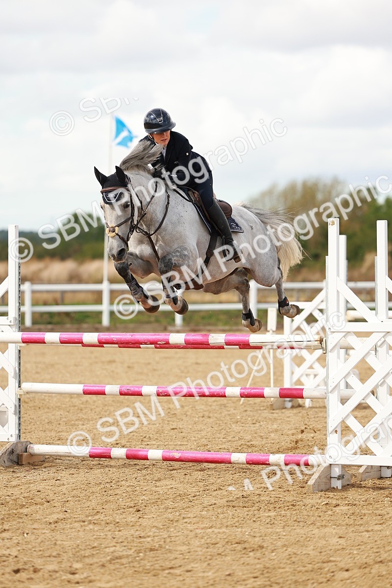 SBM_001326 - Class 4 - Senior Newcomers - 1.10m