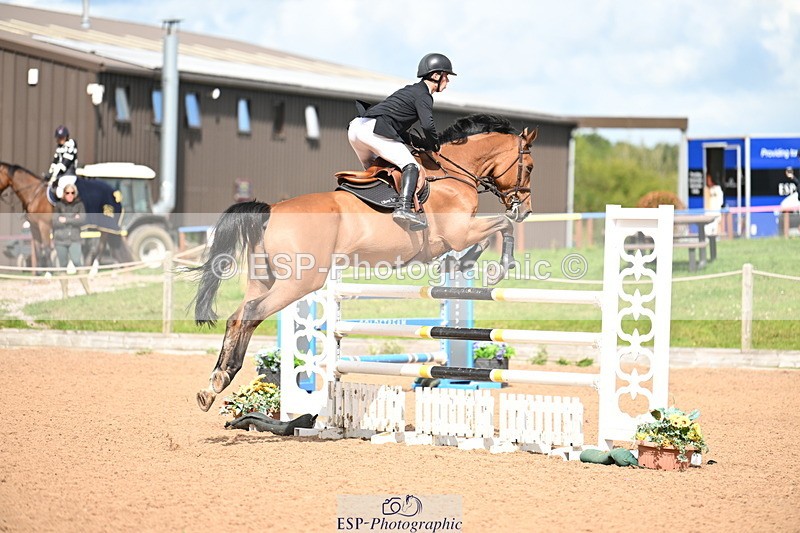 240912A-123257-01497 - Cls 3 Snr Foxhunter