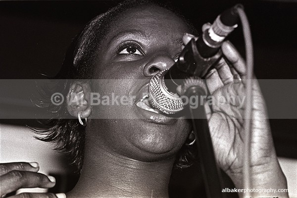 38 - Friends-&-Family @ the-roadhouse 03.05.03