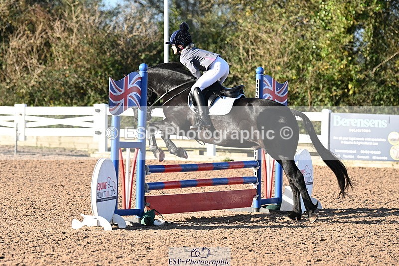 241026A-101213-00072 - SAT Cls 3 Pony Intro 70cm