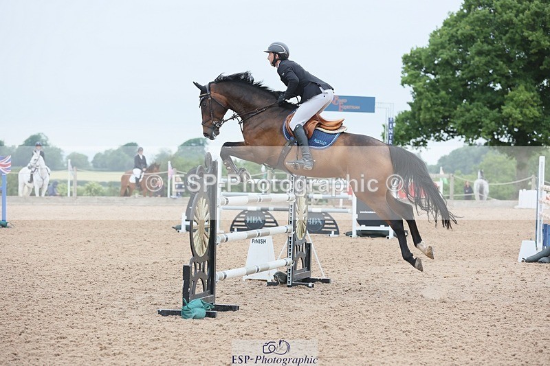 250524-124344-04755 - Cls 15 Snr Fox 1st Rnd