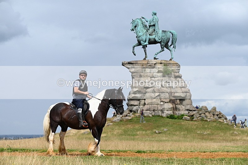 DSC_7902 - Time at Statue 13:16 to 13:52
