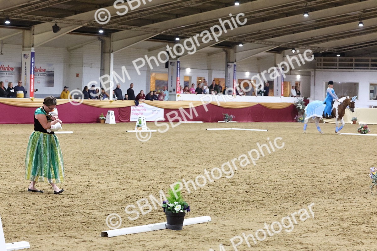 SBM_09784 - Class 52 Strictly Fancy Dress-Age